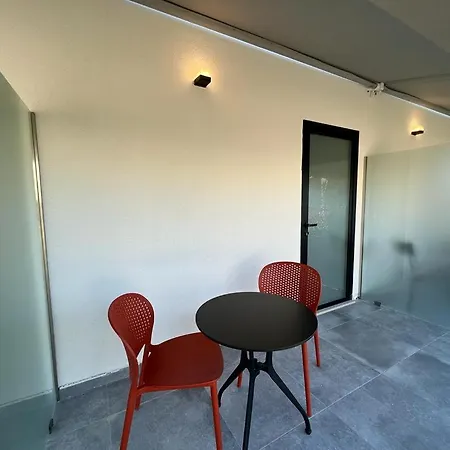 Blu Diamond Apartment *